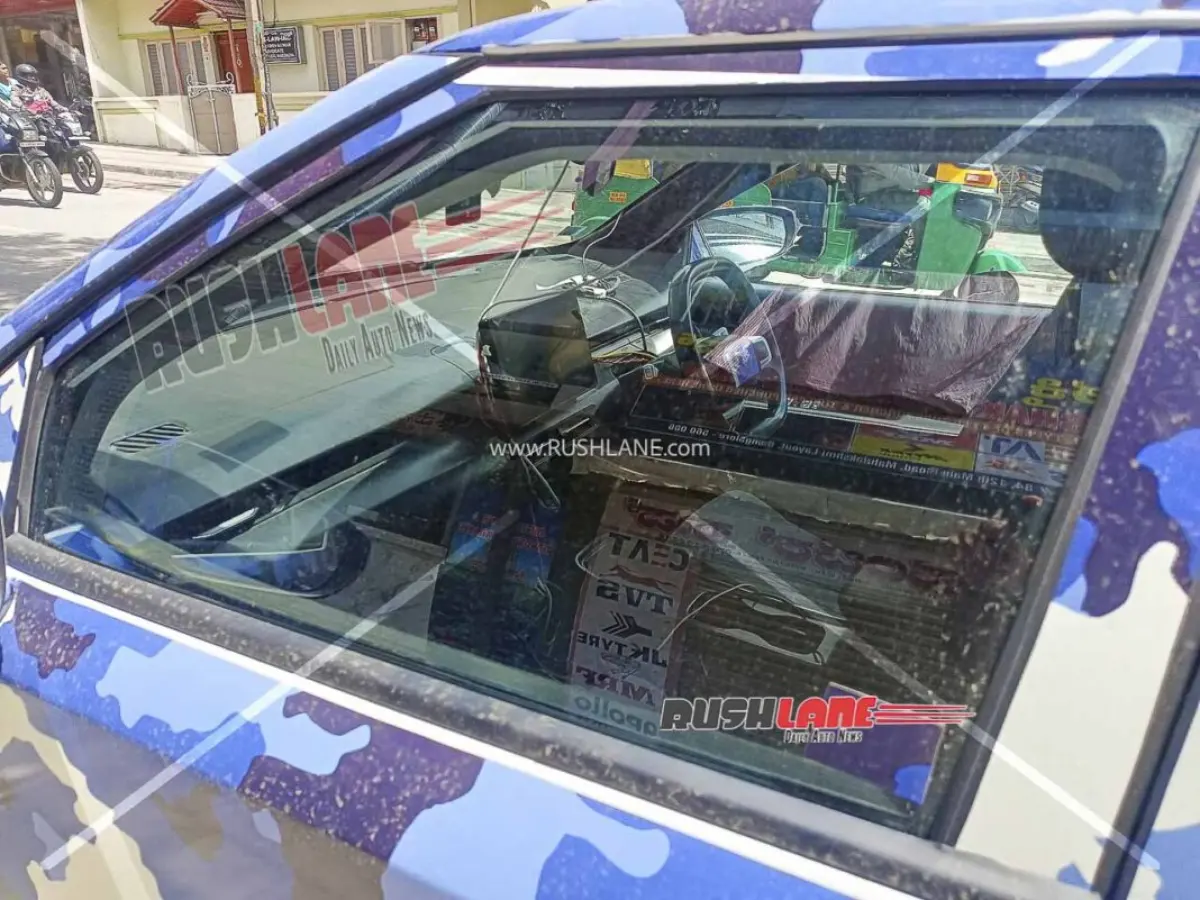 VinFast VF 5 electric SUV interior