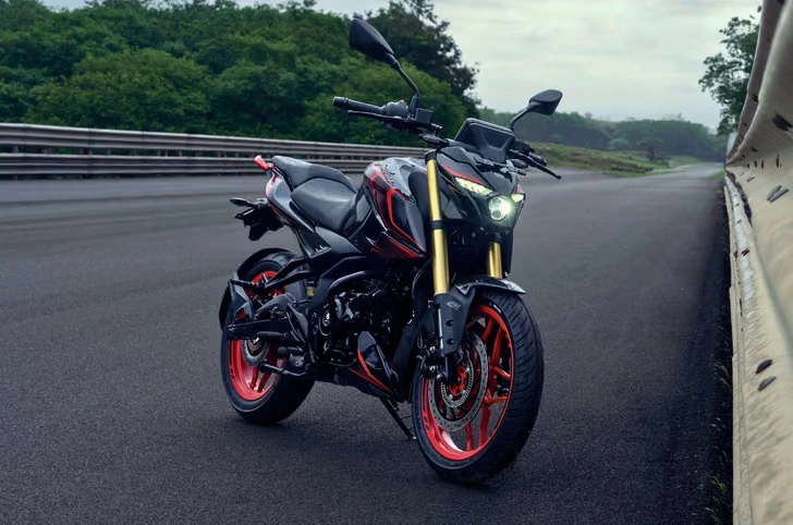 New Bajaj Pulsar N160 S and N160 SS launched